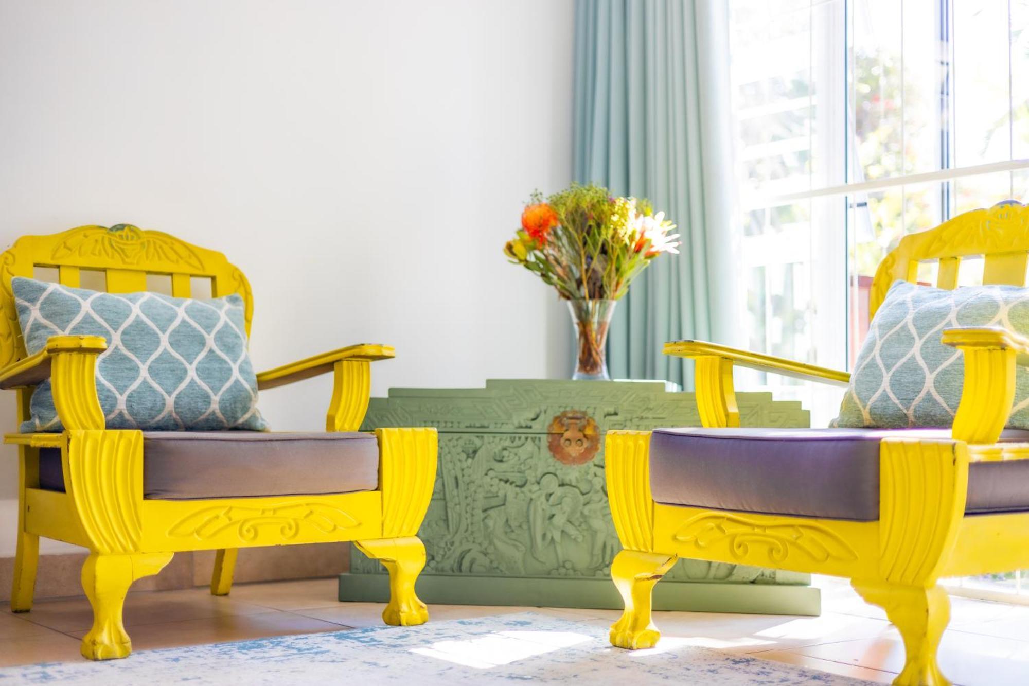 The Yellow Door Guesthouse Іст-Лондон Екстер'єр фото